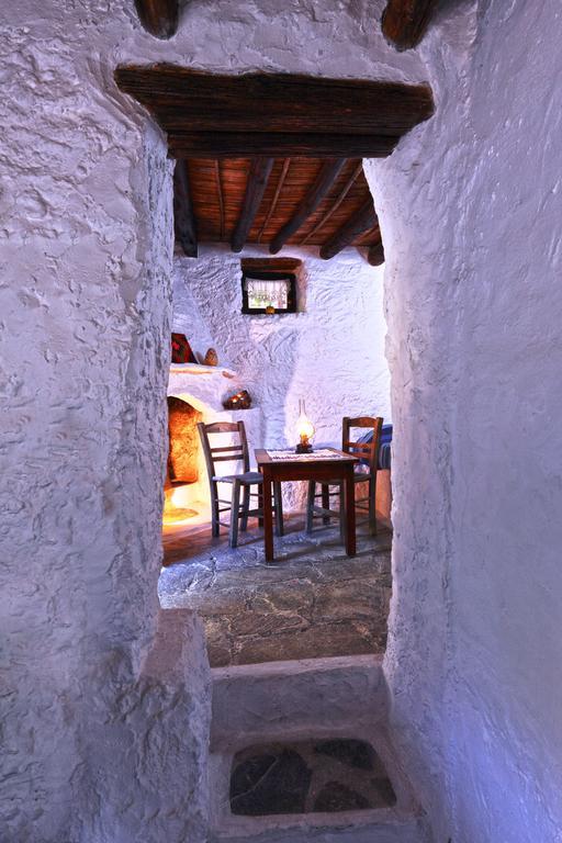 Makrýgialos Aspros Potamosアパートホテル 部屋 写真