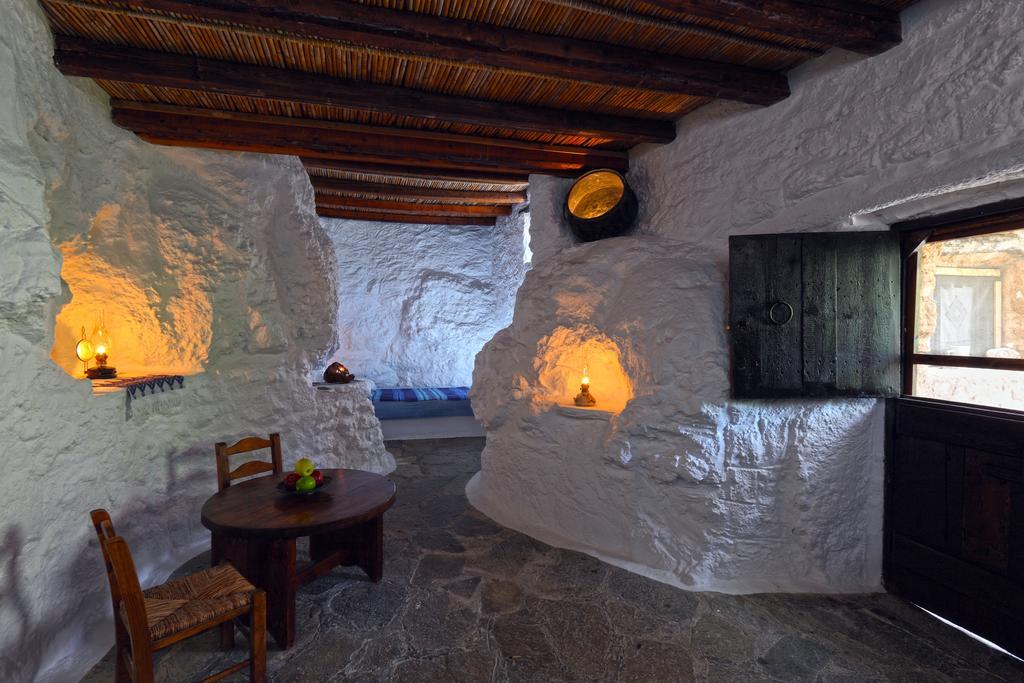 Makrýgialos Aspros Potamosアパートホテル 部屋 写真